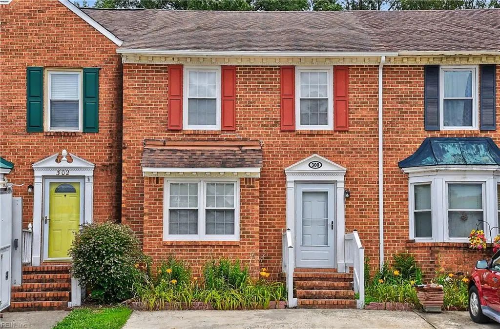 300 San Roman Dr, Chesapeake