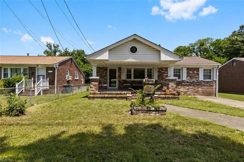 121 Settlers Landing Rd, Hampton
