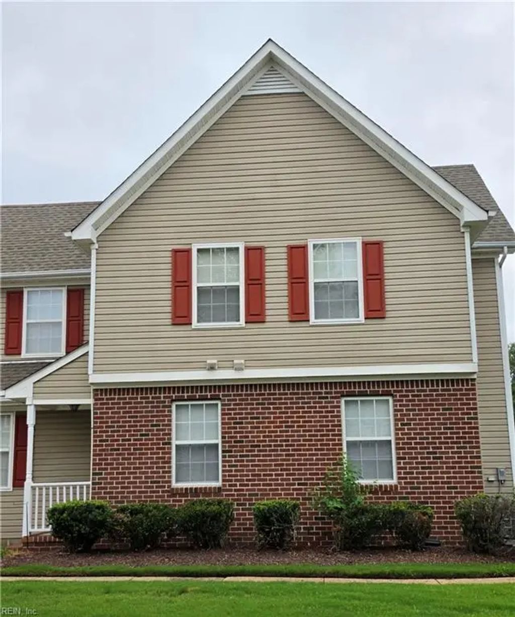 1002 Willow Green Ct, Chesapeake