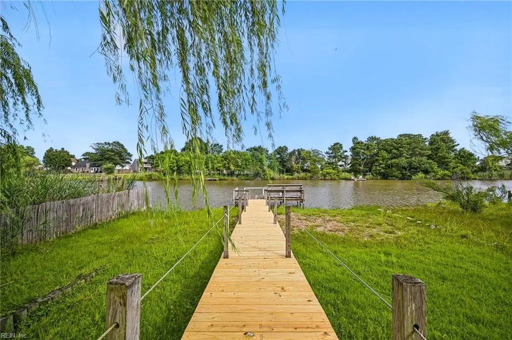 1812 Bernstein Dr, Virginia Beach