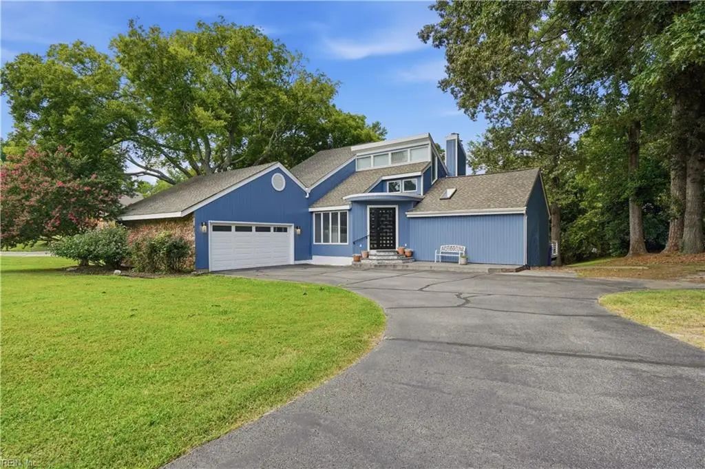 9017 River Cres, Suffolk