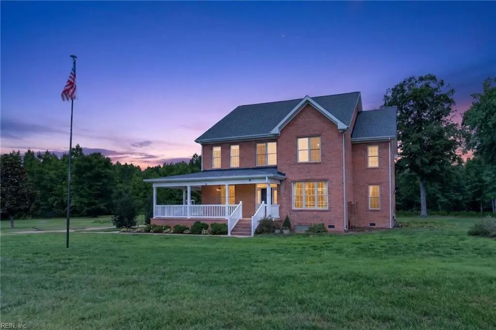7400 Quaker Dr, Suffolk