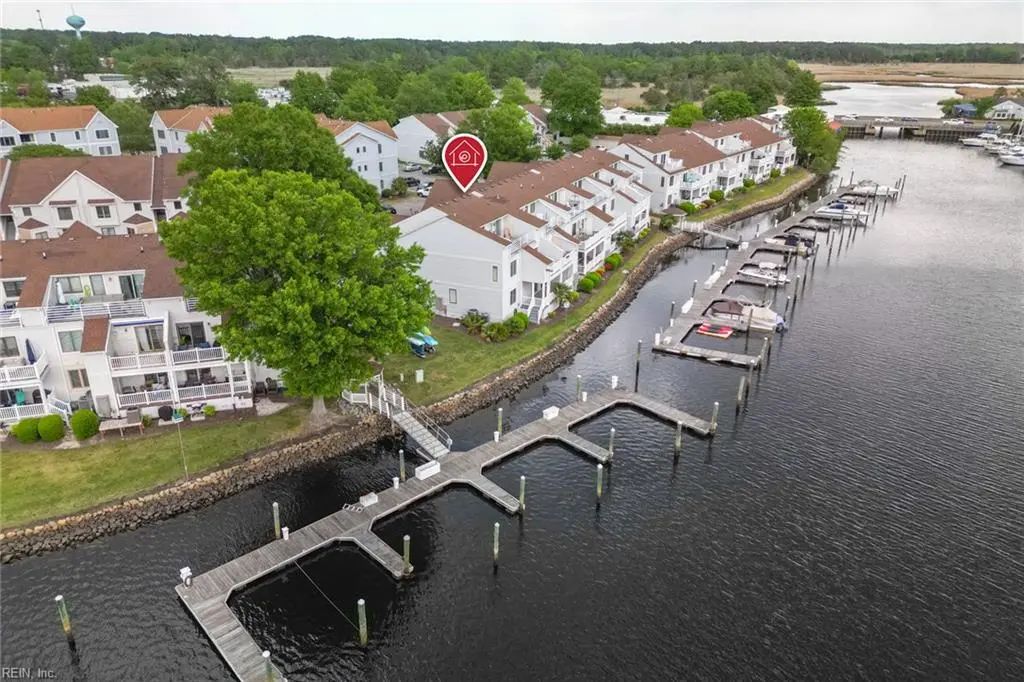 143 Harbor Watch Dr, Chesapeake