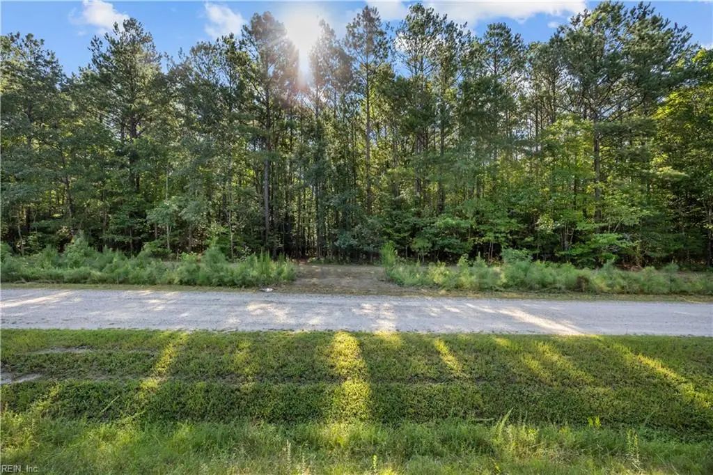 14 Fox Chase Dr, Surry County