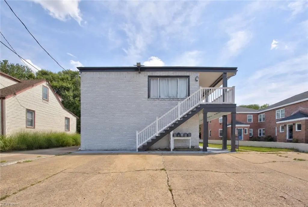 1957 E Ocean View Ave, Norfolk