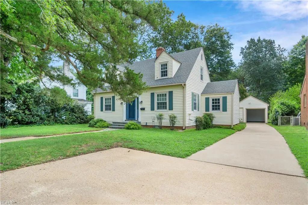 34 Elm Ave, Newport News