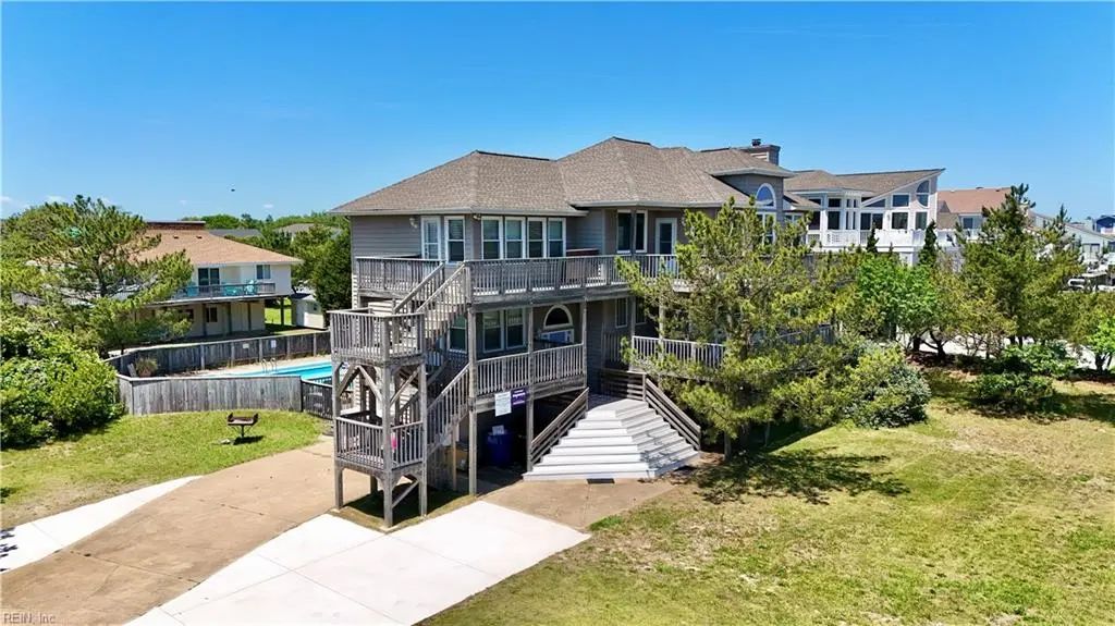 2349 Sandfiddler Rd, Virginia Beach