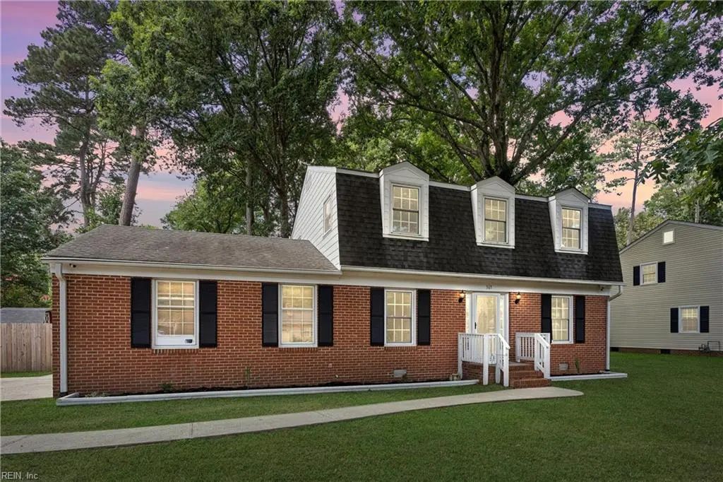 305 W Woodland Dr, York County