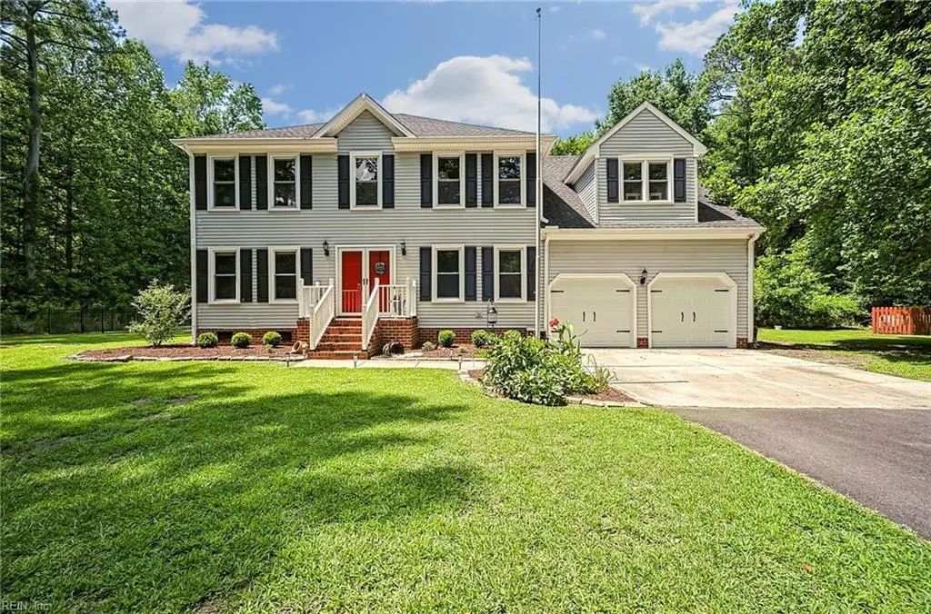 1932 Foxwood Dr, Chesapeake