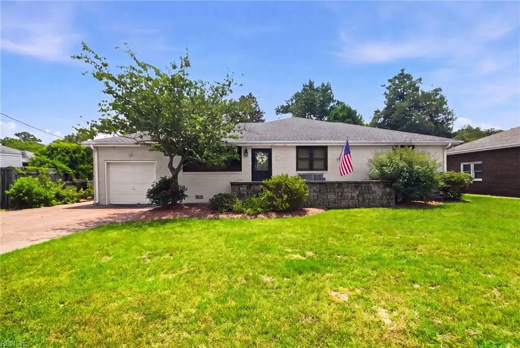 2933 Cape Henry Dr, Virginia Beach