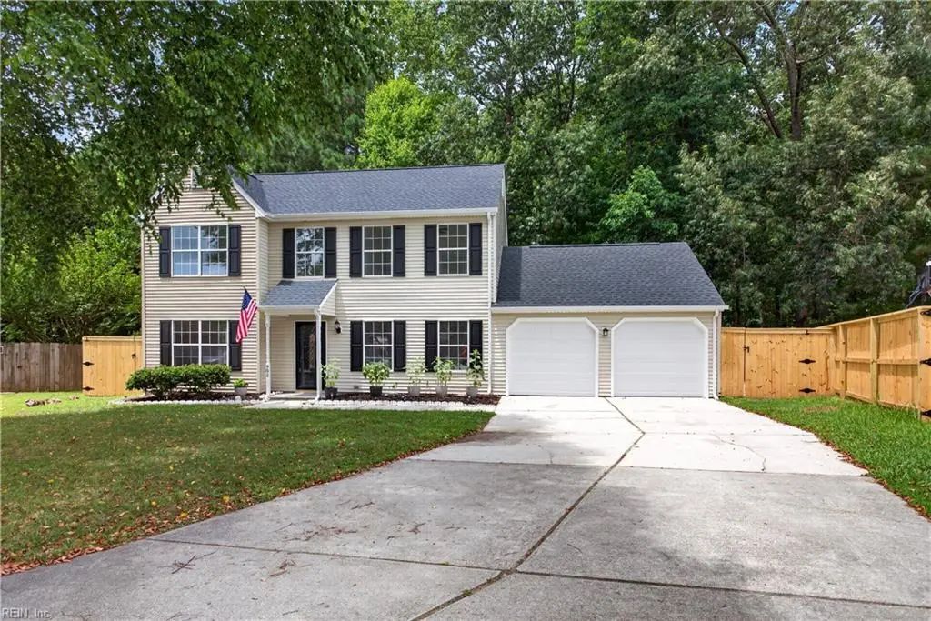 902 Sir Lionel Ct, Newport News