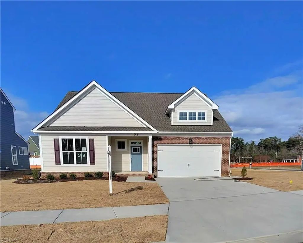 311 Station Dr, Suffolk