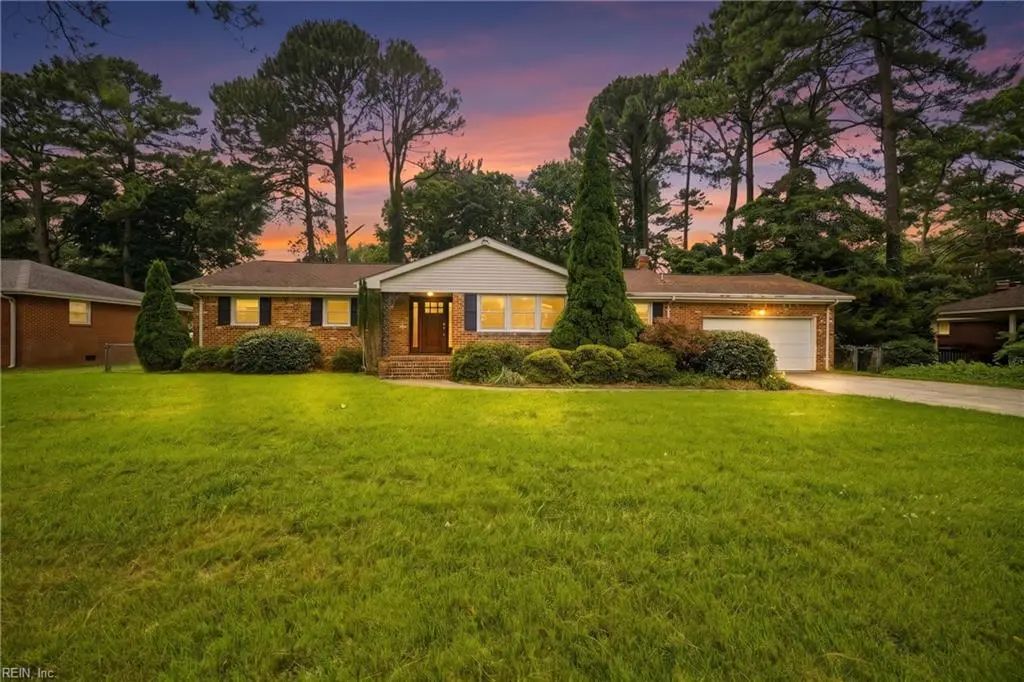 653 Edwin Dr, Virginia Beach
