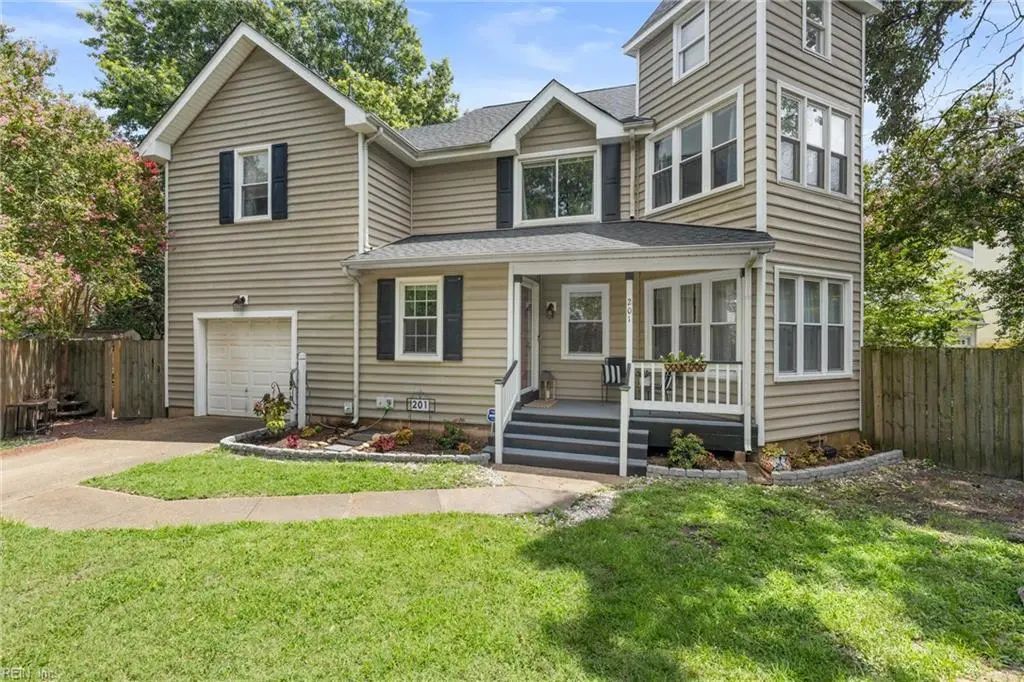 201 Queens Way, Norfolk
