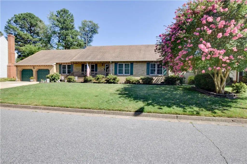 1305 Forest Point Dr, Chesapeake