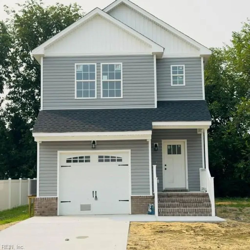 523 Edwards St, Portsmouth