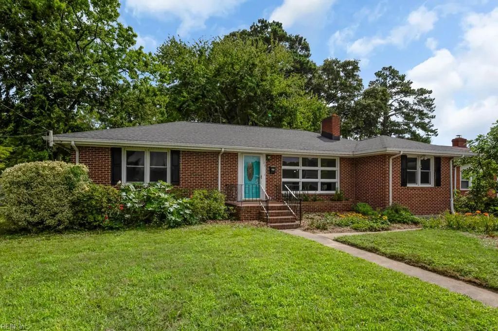 123 Lynn Dr, Portsmouth