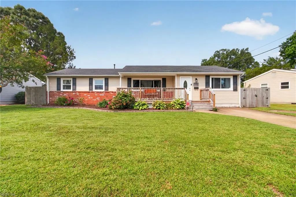 905 Kings Arms Dr, Virginia Beach
