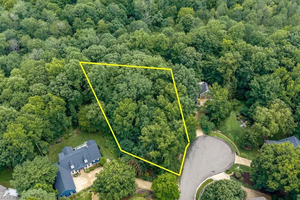 109 Aberdeen, James City County