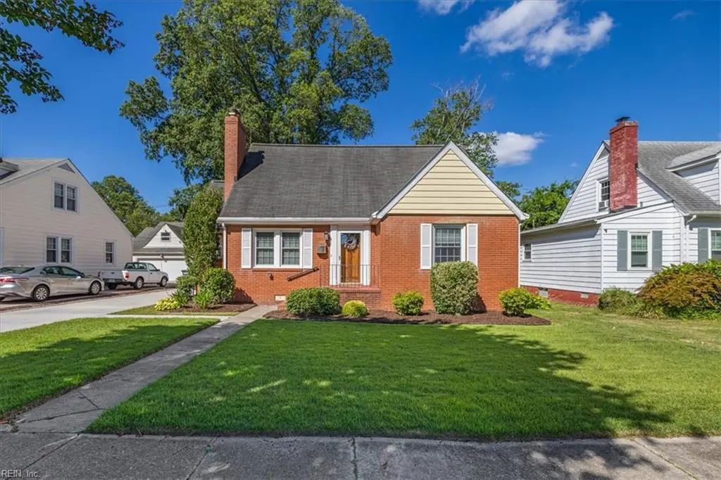131 Robinson Rd, Hampton