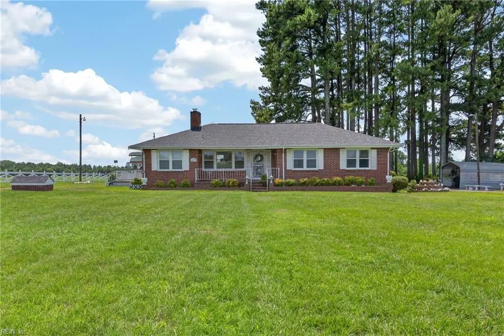 8497 Gates Rd, Suffolk