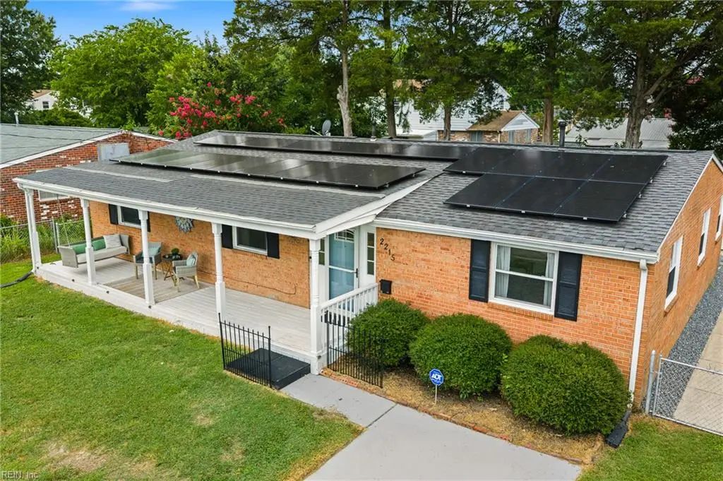 2215 Rawood Dr, Hampton