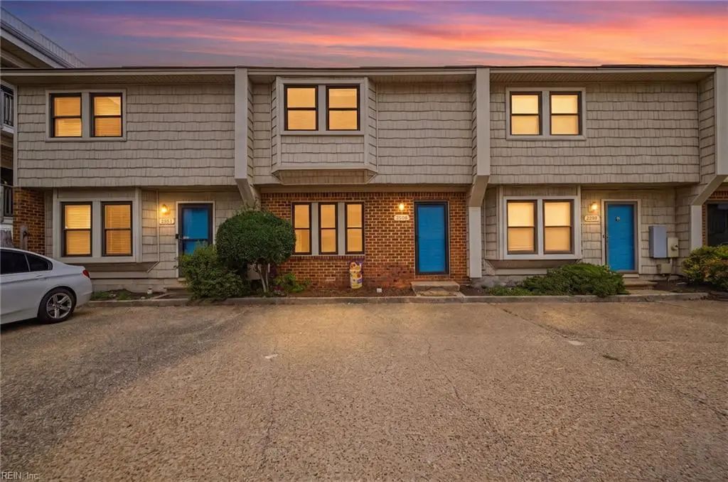 2303 Breakers Ct, Virginia Beach