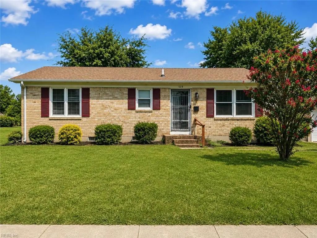 1213 Lakeview Ct, Chesapeake