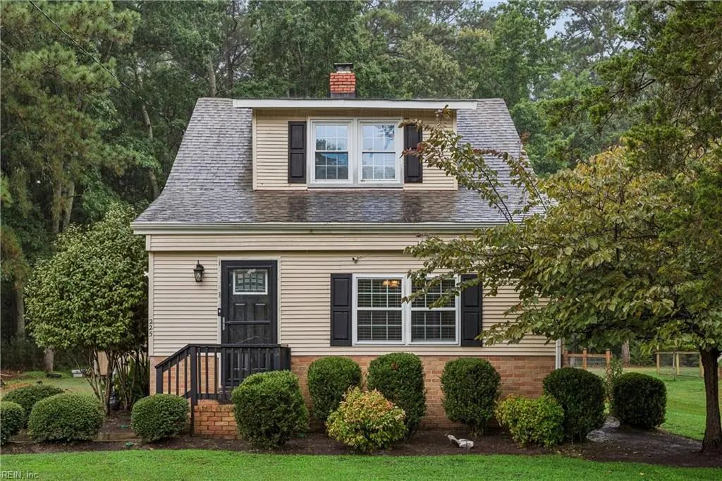 225 Hunts Neck Rd, Poquoson