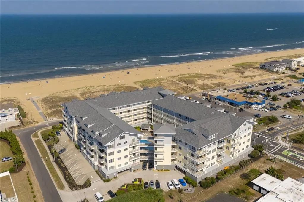 204 Sandbridge Rd, Virginia Beach