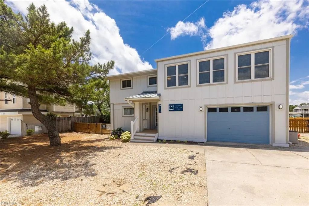 2813 Sandpiper Rd, Virginia Beach