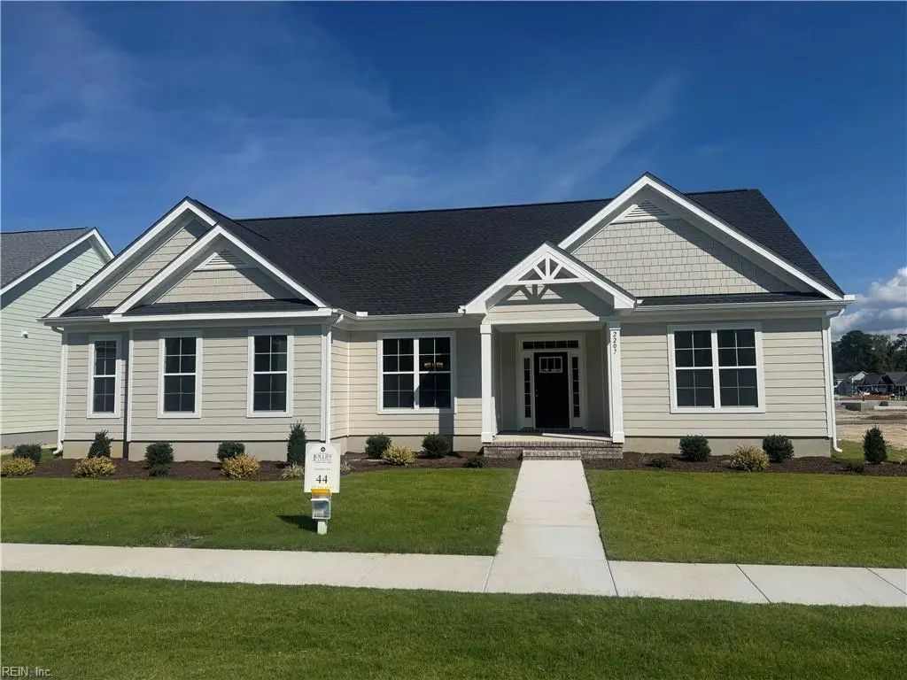 2207 Hampton Roads Pw, Chesapeake