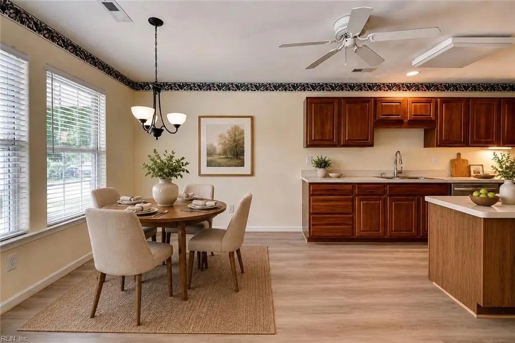 135 Waters Edge Dr, James City County