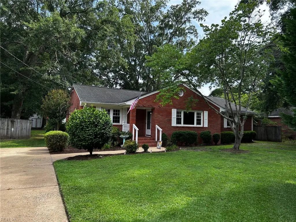 145 Hurdle Dr Dr, Chesapeake