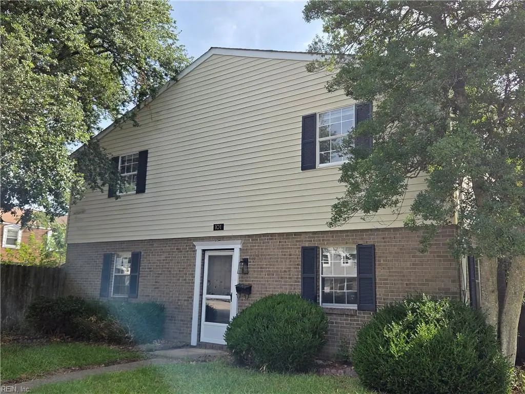 101 Hampstead Ct, Hampton