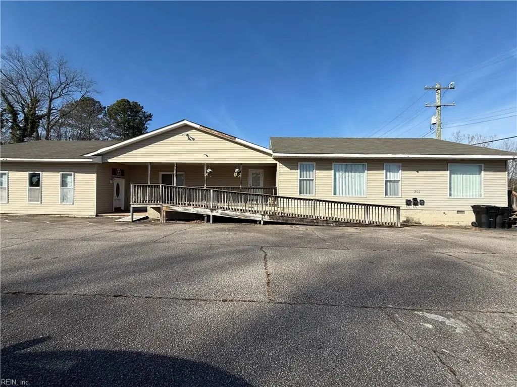 200 W Jackson St, Franklin