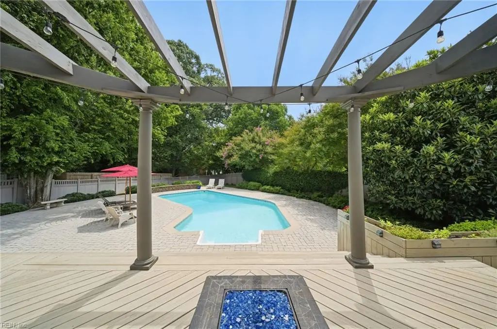 1248 Alanton Dr, Virginia Beach