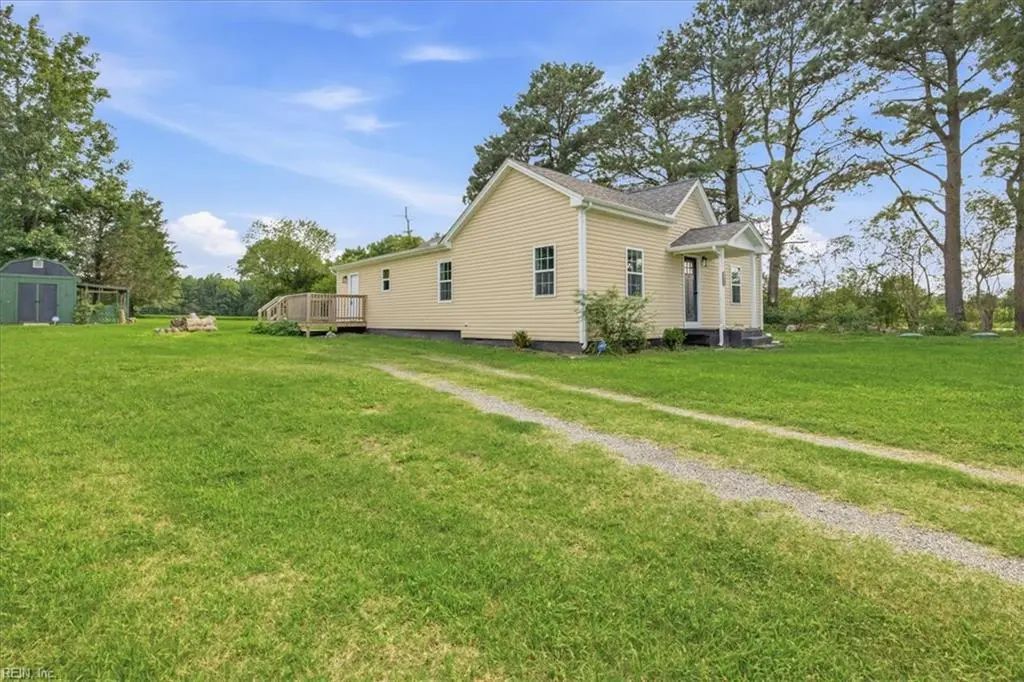 17040 White Marsh Rd, Surry County