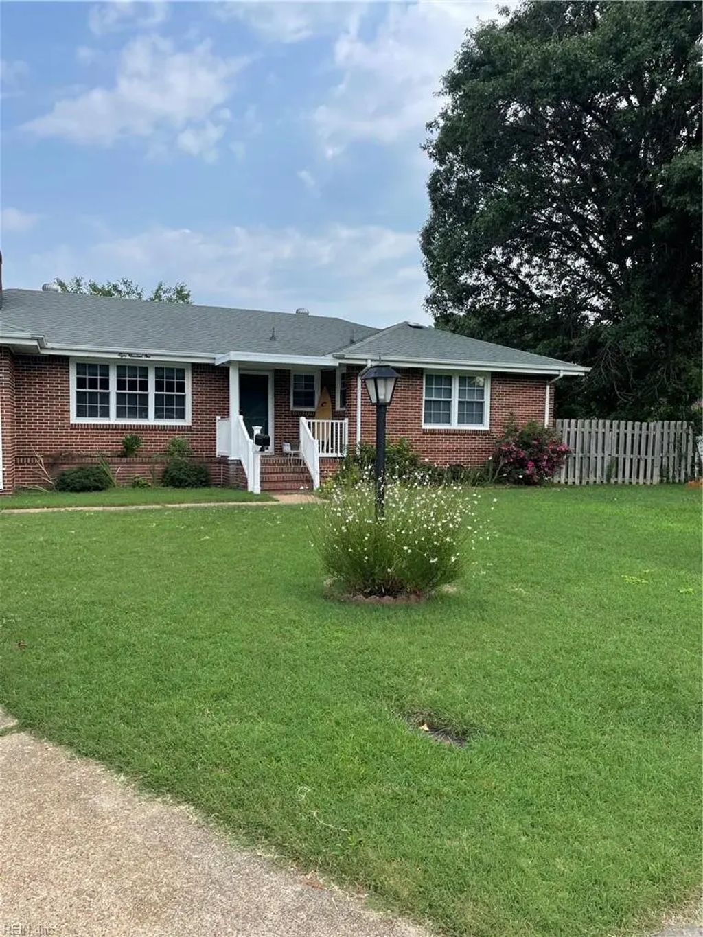 801 Raymond Ct, Virginia Beach