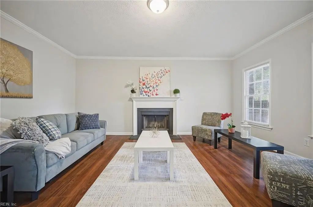 821 Lancaster Ln, Newport News