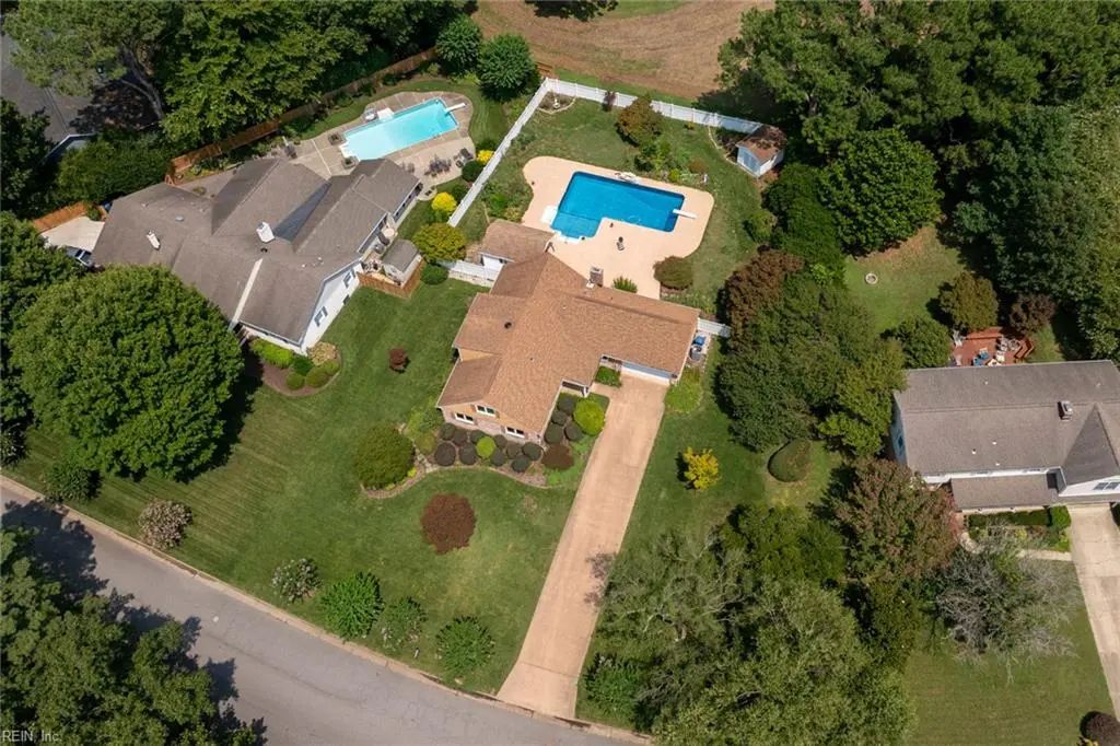 1356 Baycliff Dr, Virginia Beach