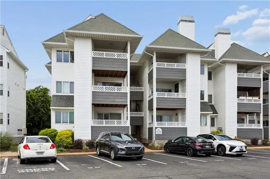 155 Atlantic Ave, Hampton