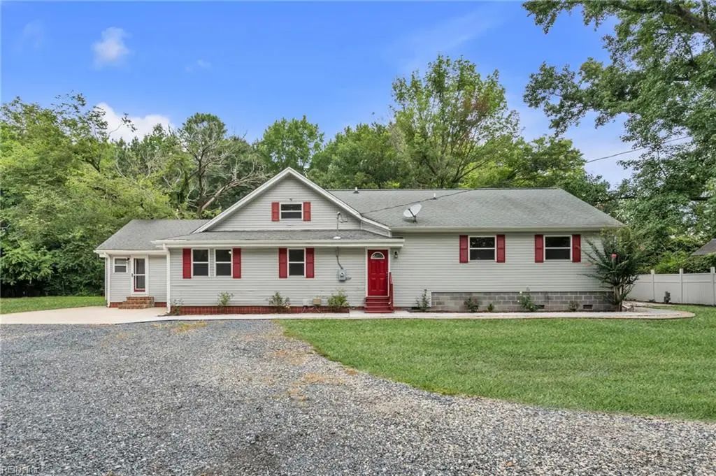 891 Bells Mill Rd, Chesapeake