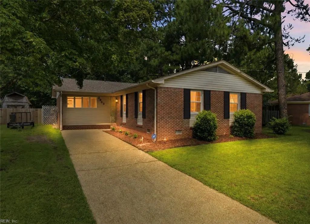 2953 E Point Dr, Chesapeake