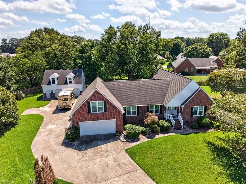 321 Saint Brie E, Suffolk
