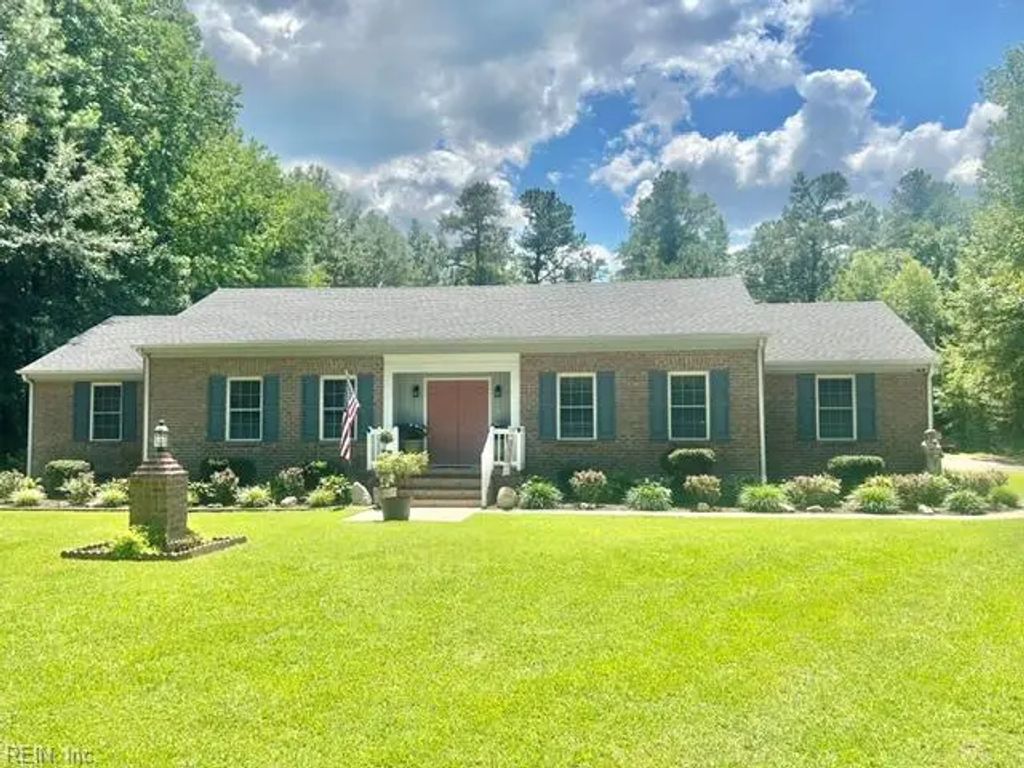 4731 Salisbury Rd, Surry County
