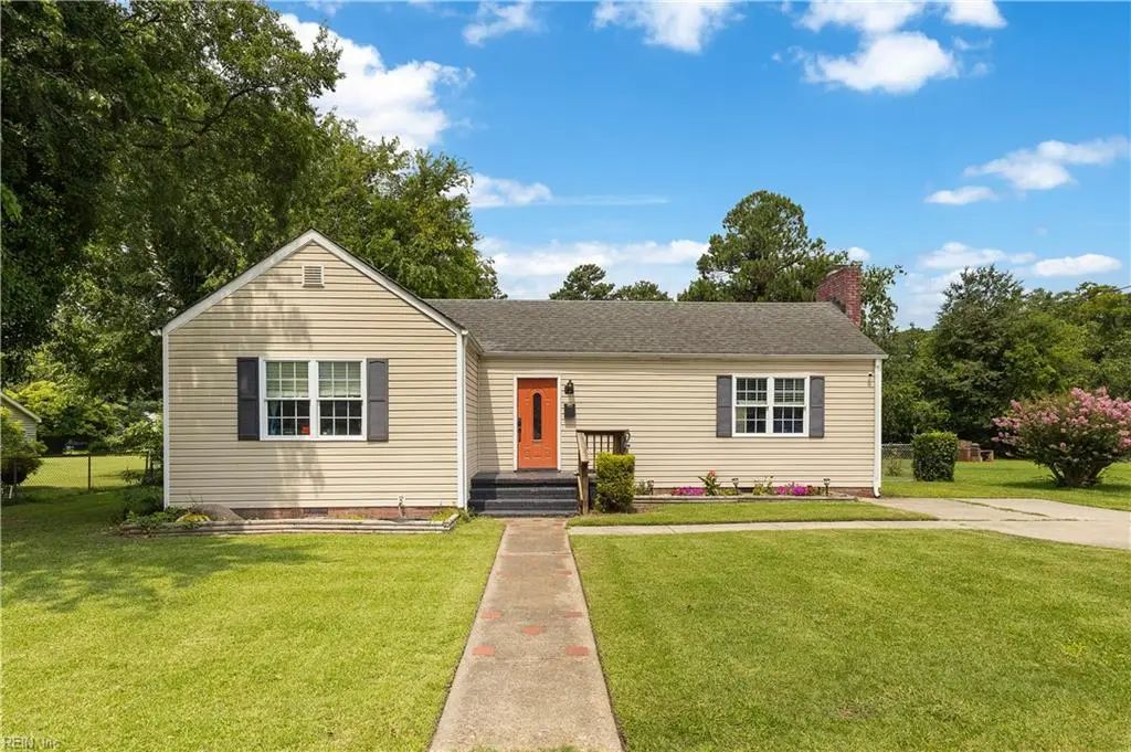 2102 Wyoming Ave, Portsmouth
