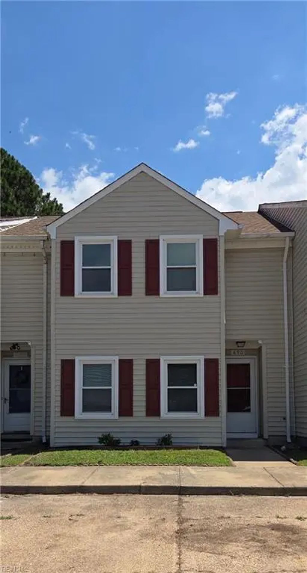 690 Goose Creek Rd, Virginia Beach