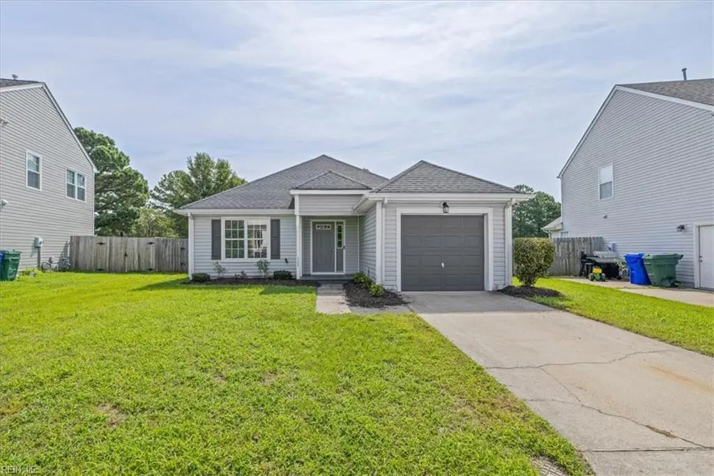 111 Dana Dr, Suffolk