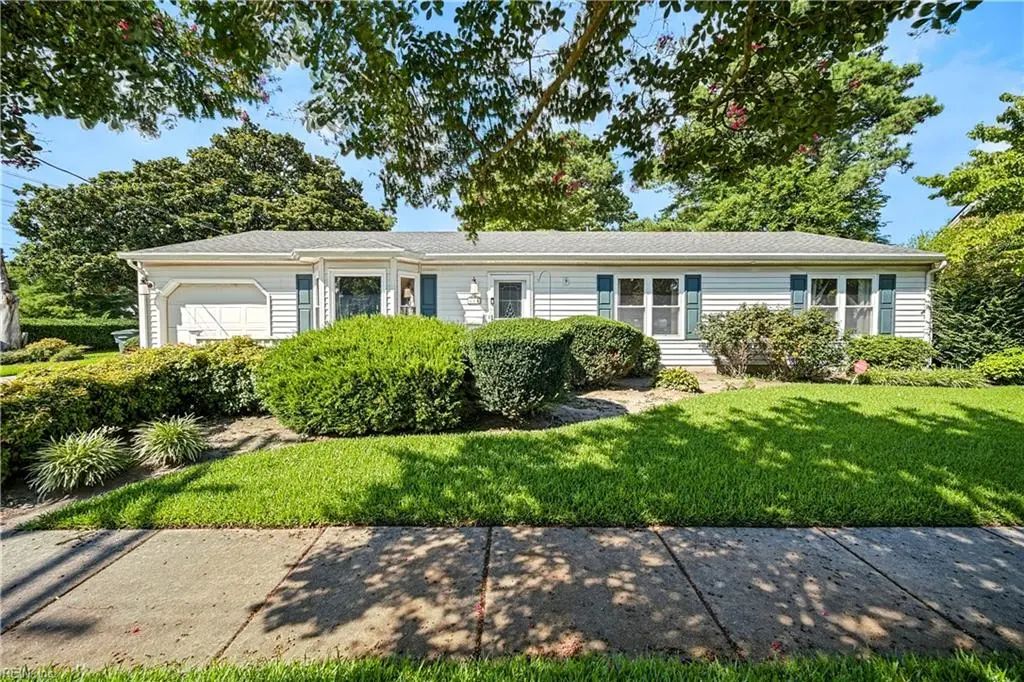 108 E Westmont Ave, Norfolk